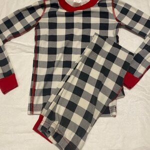 Hanna Andersson Kids Plaid Pajama Set - Black and White Holiday
